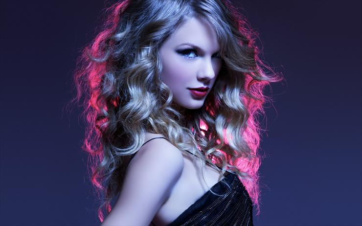 Taylor Swift - Taylor Swift 28.jpg