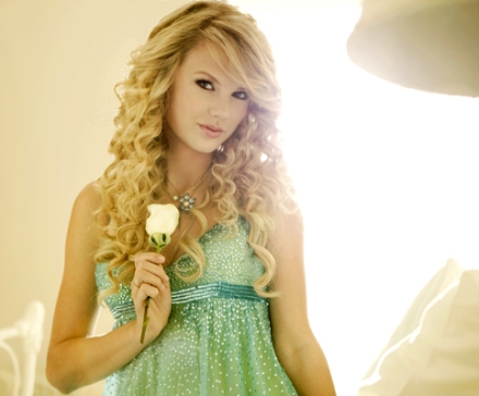 Taylor Swift - taylor-swift-fearless-21.jpg