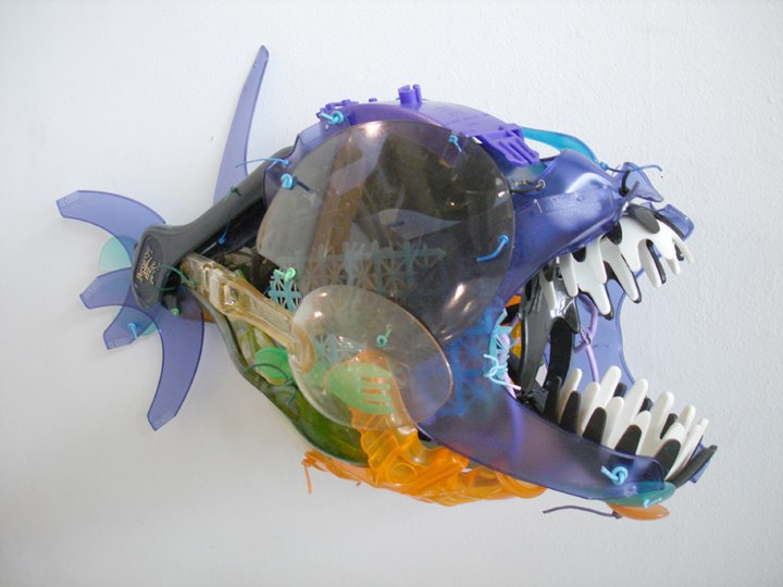  Sayaka Ganz - szkielety z recyklingu - Jaws01s.jpg
