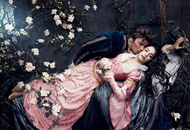 Gwiazdy w rolach z Dysneya - Vanessa Hudgens jako Aurora i Zac Efron jako książę Filip, Śpiąca królewna.jpeg