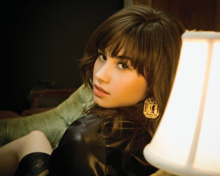 Demi Lovato - demi-3.jpg