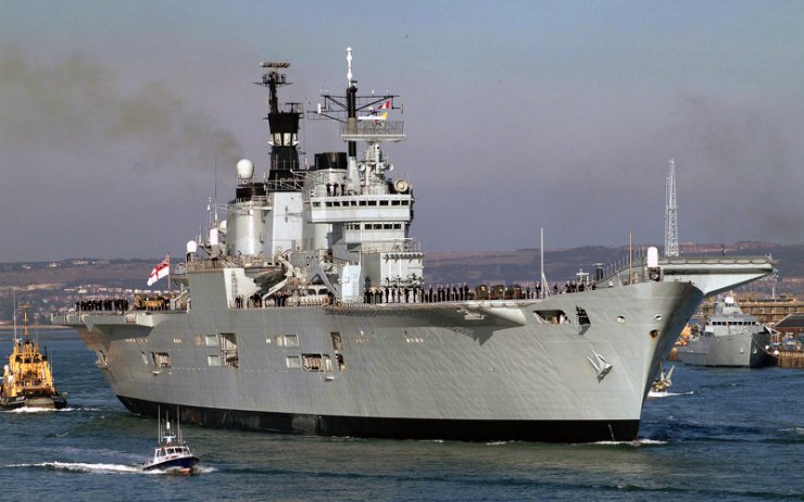 okręty wojenne - HMS-Ark-Royal-3.jpg