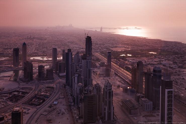 Dubai. Widok z najwyższego budynku świata - tttyy_004.jpg
