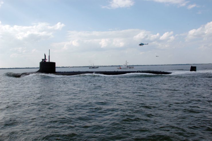 STATKI,OKRĘTY,ŻAGLOWCE - 800px-USS_Texas_SSN-775_2006.jpg